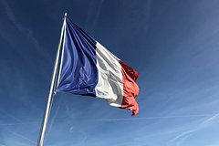 Францию призвали прекратить финансирование Украины